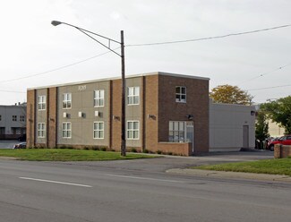 Plus de détails pour 31205 Woodward Ave, Royal Oak, MI - Bureau à louer