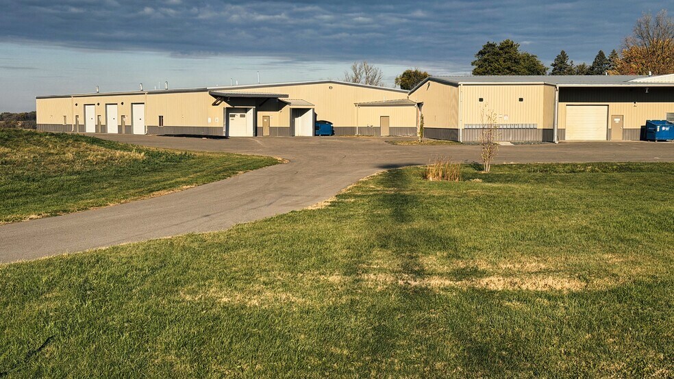 701-709 Jefferson Ave SW, Watertown, MN à louer - Photo du bâtiment - Image 2 de 18