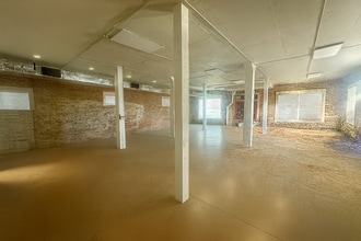 921 Donald Lee Hollowell Pkwy NW, Atlanta, GA à louer Photo intérieure- Image 1 de 1