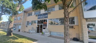 6955 W North Ave, Oak Park IL - Services immobiliers commerciaux