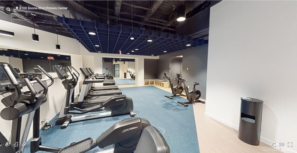 8100 Boone Blvd, Vienna, VA à louer - Numérisation 3D de Matterport - Image 2 de 20