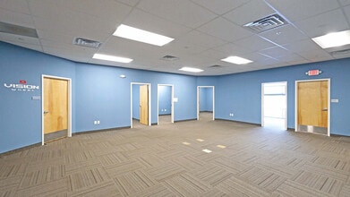 115 River Road, Flemington, NJ à louer Photo intérieure- Image 1 de 18