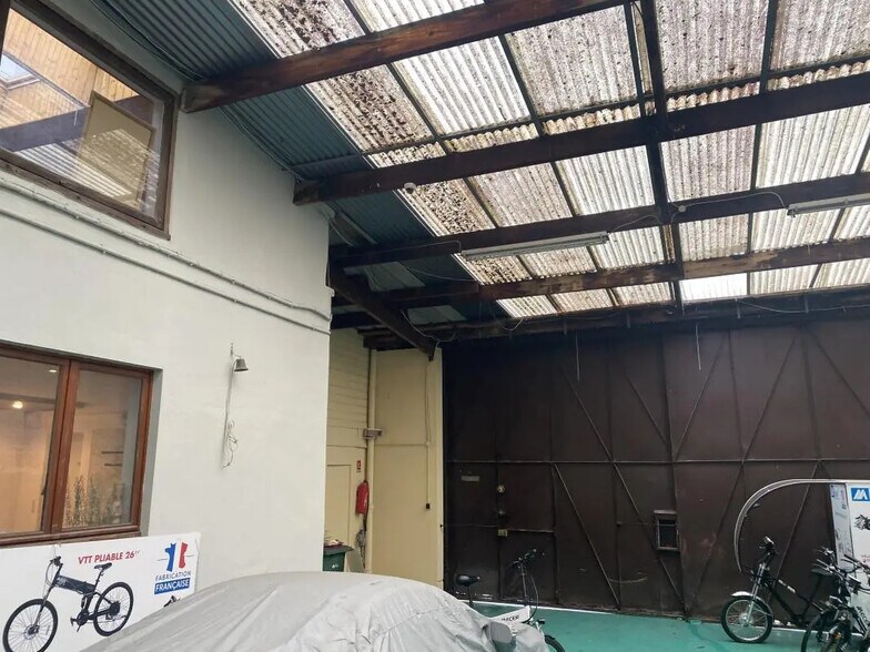 Flex dans Bagnolet à louer - Photo du bâtiment - Image 3 de 6