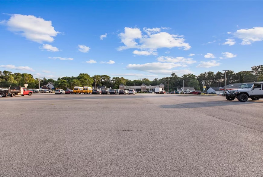 785 Washington St, Hanover, MA for lease - Building Photo - Image 2 of 4