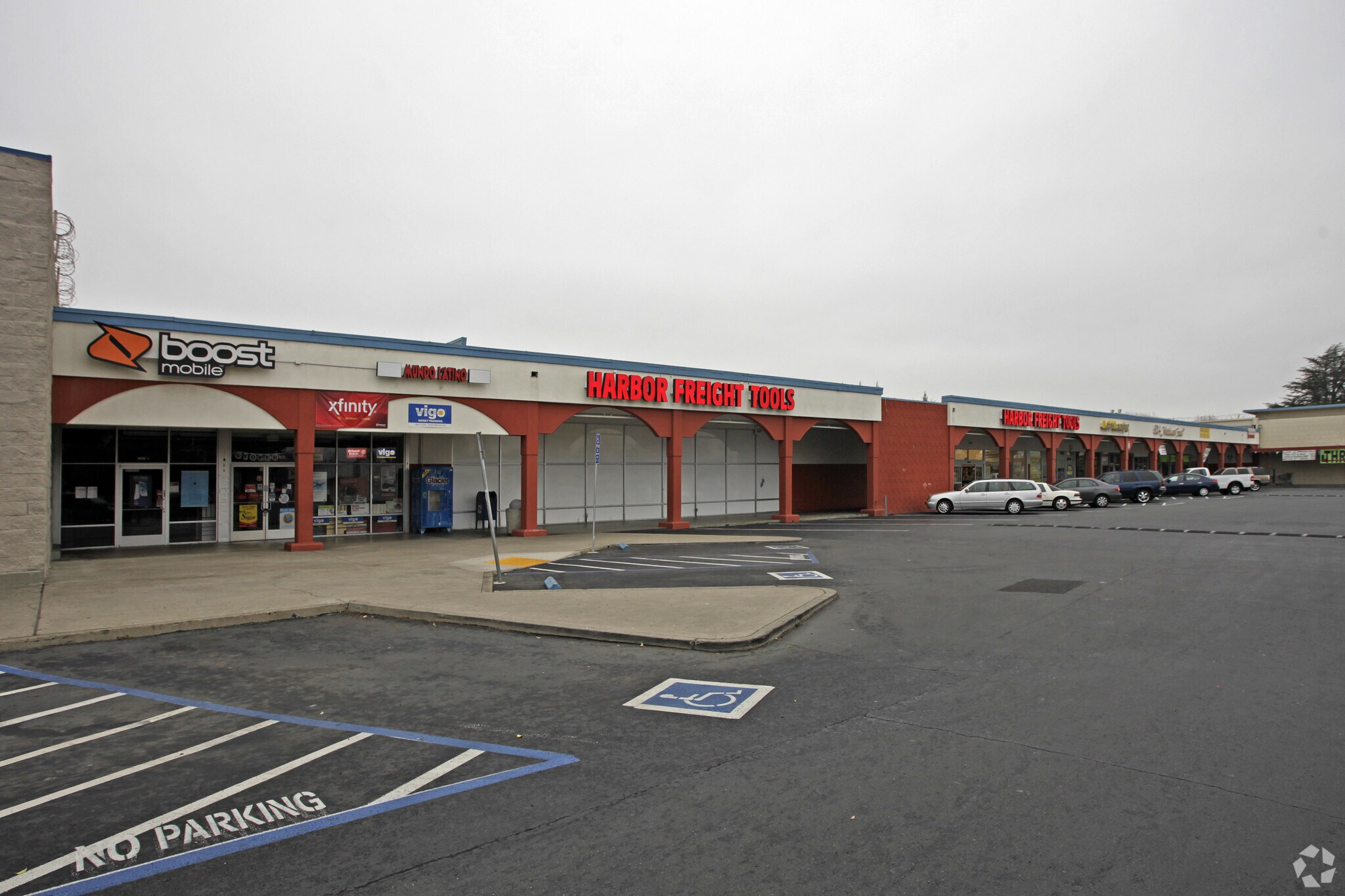 2357-2411 Northgate Blvd, Sacramento, CA for lease Primary Photo- Image 1 of 8