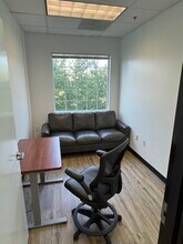 12710 S Pflumm Rd, Olathe, KS for lease Interior Photo- Image 1 of 5