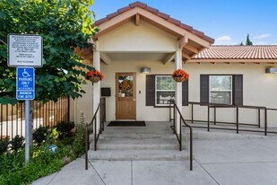 2070 Homestead Rd, Santa Clara CA - Garderie