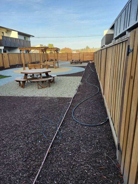 7359 Boris Ct, Rohnert Park, CA à vendre - Photo du bâtiment - Image 3 de 23