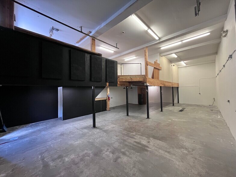 25 Hayward St, Ipswich, MA à louer - Photo du bâtiment - Image 3 de 18