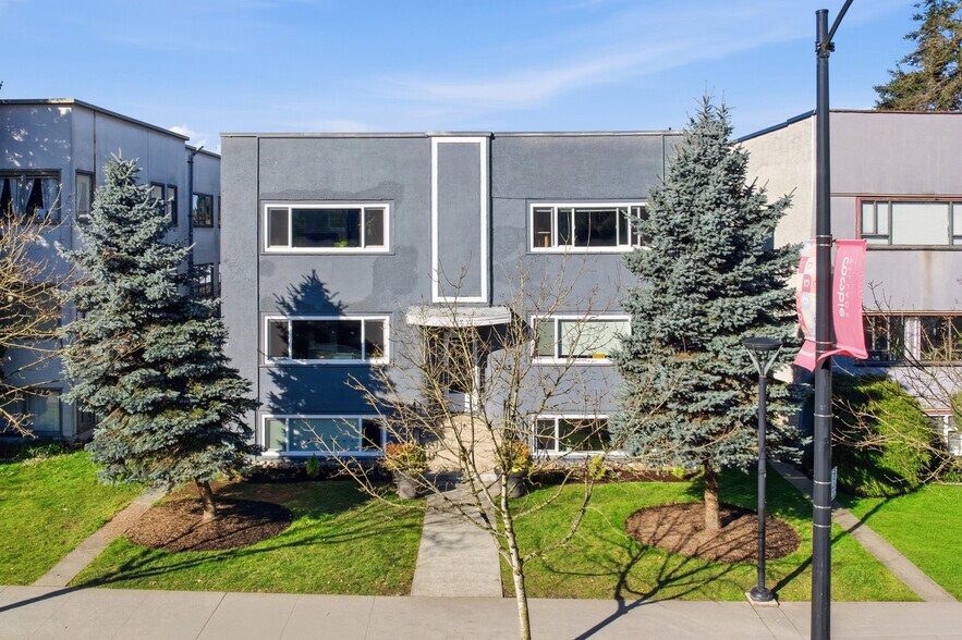 3755 Cambie St, Vancouver, BC à vendre - Photo du bâtiment - Image 2 de 15