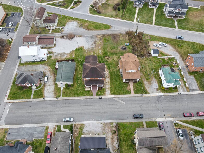 1201 Fairfax St, Radford, VA à vendre - Photo du bâtiment - Image 2 de 38