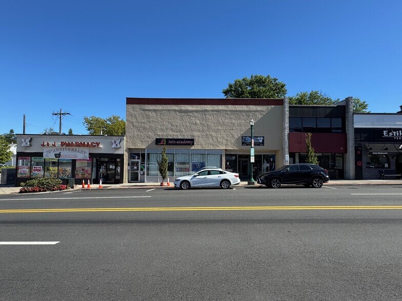 519 Cedar Ln, Teaneck, NJ à vendre - Photo du bâtiment - Image 1 de 1