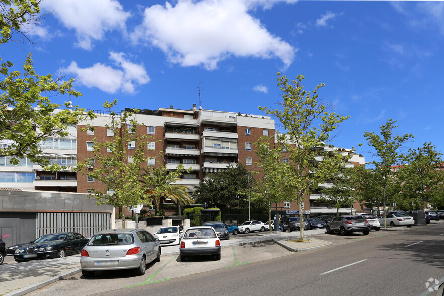 Calle López Hoyos, 27, Madrid, Madrid for lease - Building Photo - Image 2 of 2