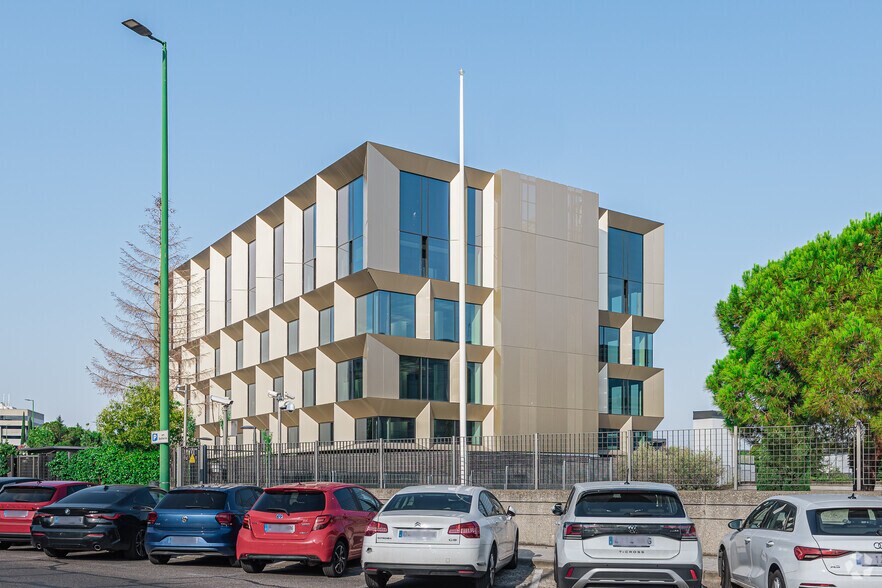 Avenida Europa, 20 A, Alcobendas, Madrid à louer - Photo du bâtiment - Image 2 de 3