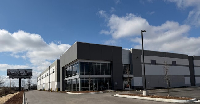 Plus de détails pour 10000 S Ridgeview Dr, Oak Creek, WI - Industriel à louer