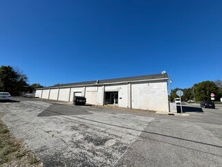 Plus de détails pour 301 W Mulberry St, Salem, IN - Flex à vendre