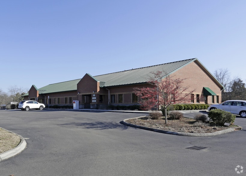 8930 Cross Park Dr, Knoxville, TN for lease - Primary Photo - Image 1 of 11