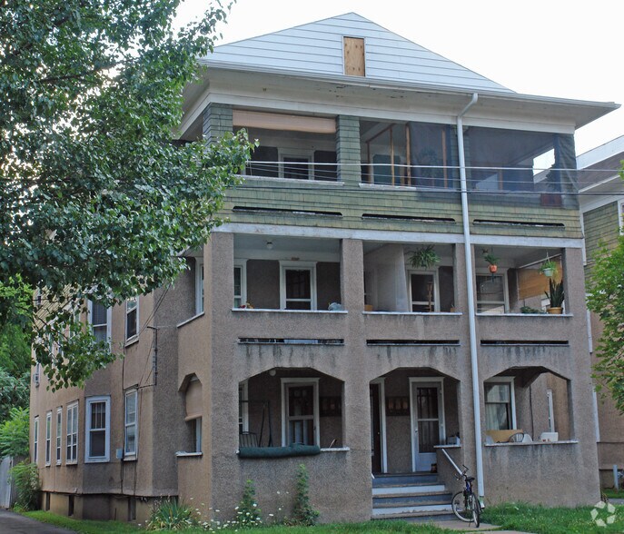 410 Roosevelt Ave, Endicott, NY for sale - Primary Photo - Image 1 of 1