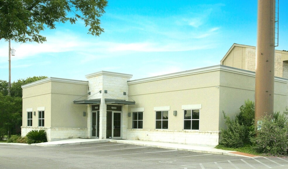 1950 NE Loop 410, San Antonio, TX for sale - Primary Photo - Image 1 of 9