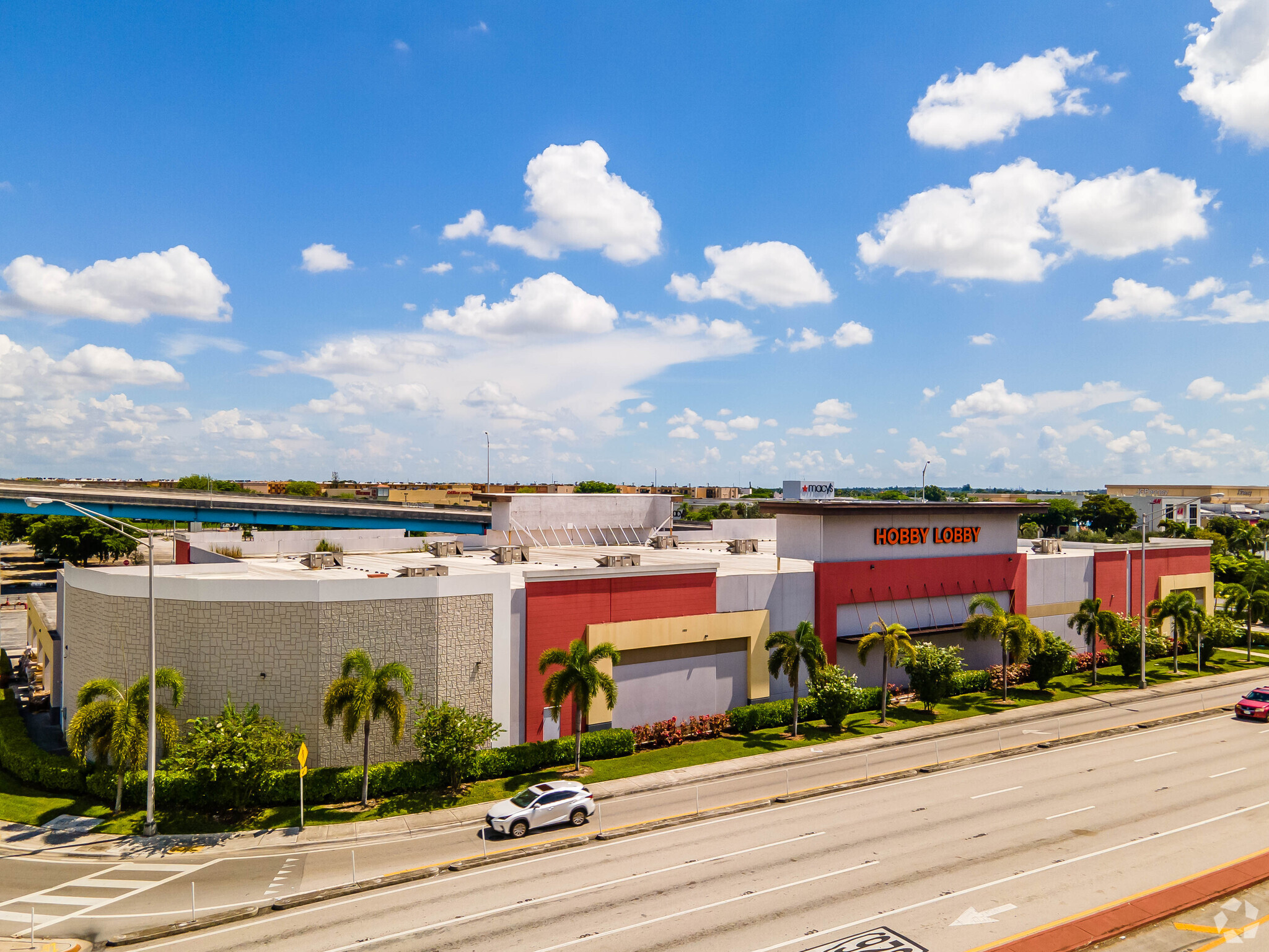 1995 W 49th St, Hialeah, FL for sale Primary Photo- Image 1 of 1