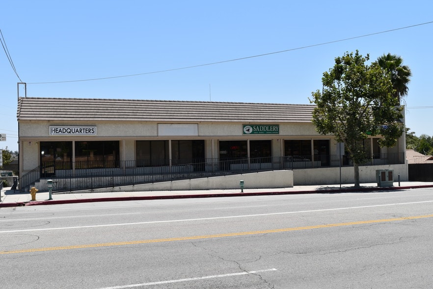 10258-10272 Foothill Blvd,, Lake View Terrace, CA for lease - Building Photo - Image 2 of 12
