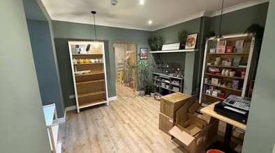 9 Dunyeats Rd, Broadstone for lease Interior Photo- Image 2 of 6