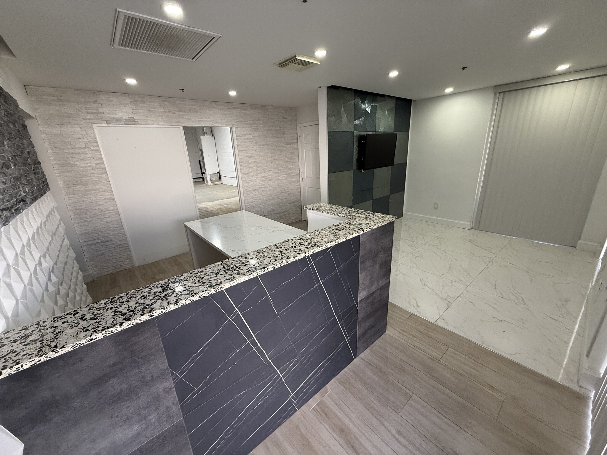 6401 E Rogers Cir, Boca Raton, FL à louer Photo intérieure- Image 1 de 8