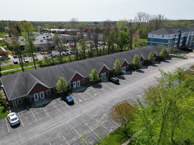 2390 N Forest Rd, Getzville, NY for lease - Building Photo - Image 2 of 10