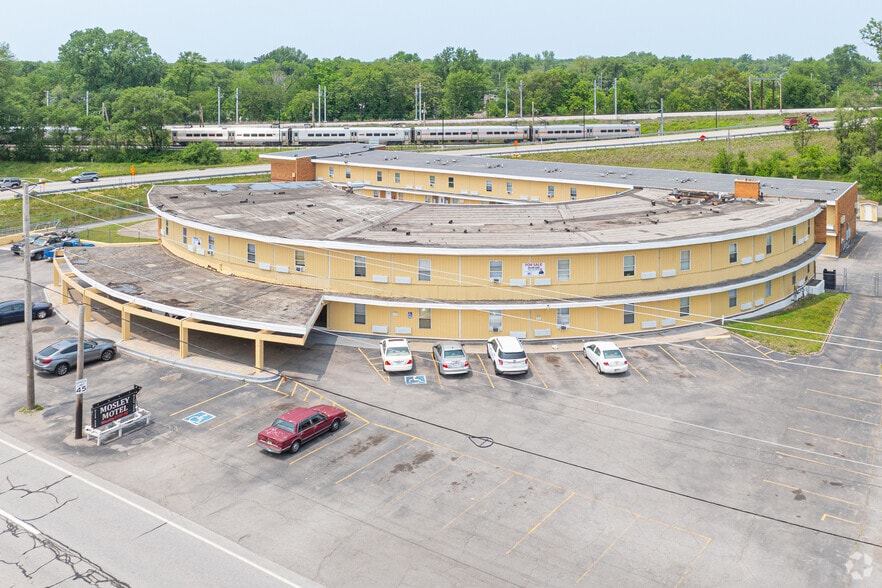 6200 Melton Rd, Gary, IN à vendre - Photo du bâtiment - Image 2 de 36