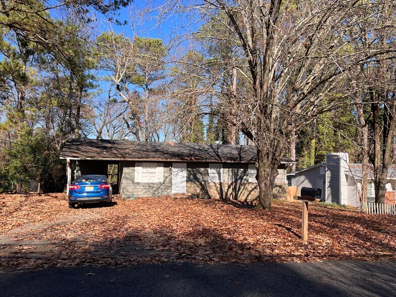 1301 Glenwood St NW, Center Point, AL à vendre - Photo du bâtiment - Image 2 de 4