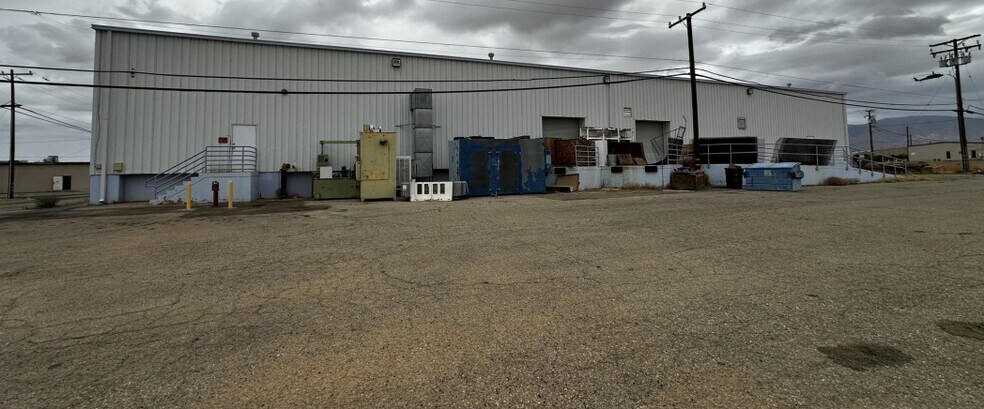 17012 Roper St, Mojave, CA à louer - Photo principale - Image 1 de 6