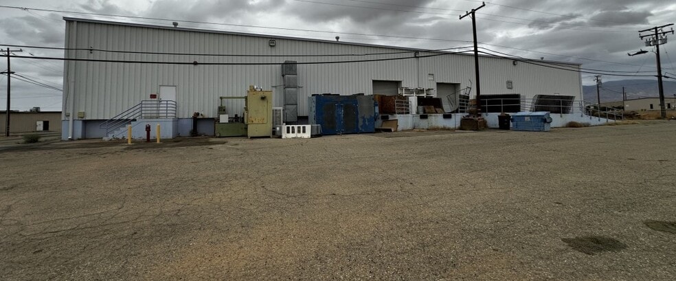 17012 Roper St, Mojave, CA for lease - Primary Photo - Image 1 of 6