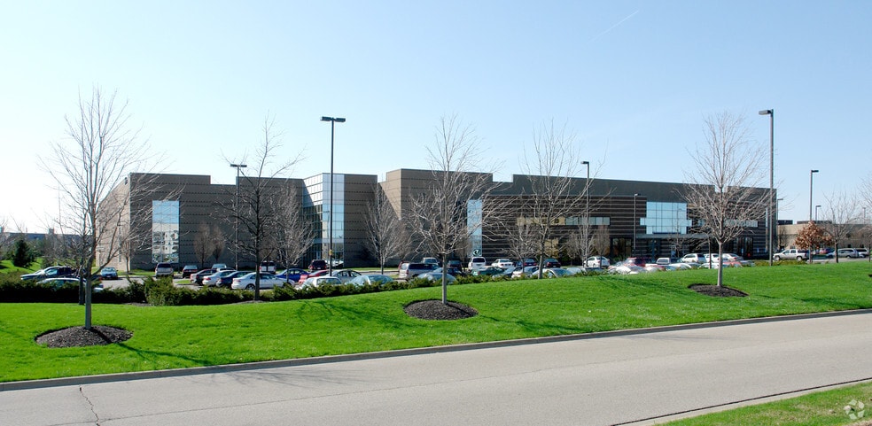 7001 Discovery Blvd, Dublin, OH for lease - Building Photo - Image 2 of 19