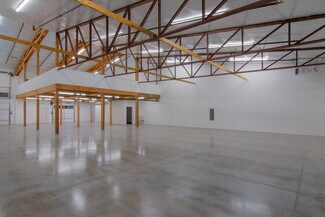 Plus de détails pour 2900 Peace Portal Dr, Blaine, WA - Industriel à louer