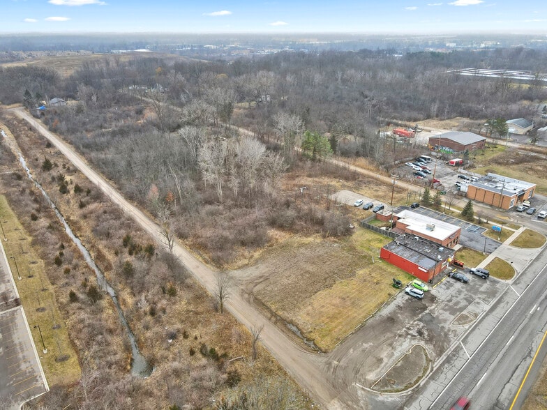 43415 Michigan Ave, Canton, MI for sale - Primary Photo - Image 1 of 14