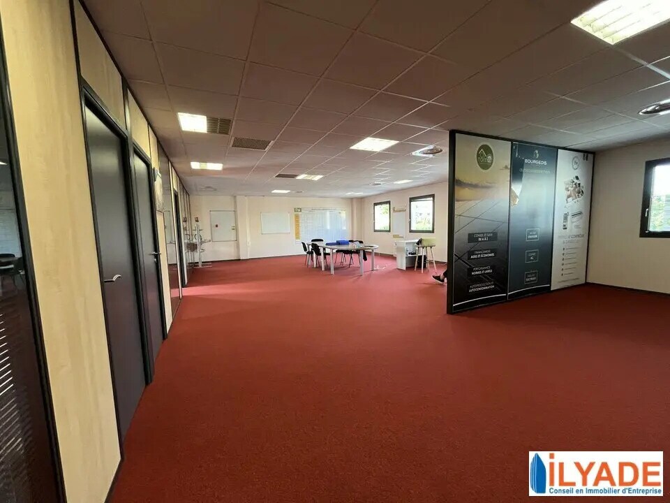 Office in Aubagne for lease Building Photo- Image 1 of 5