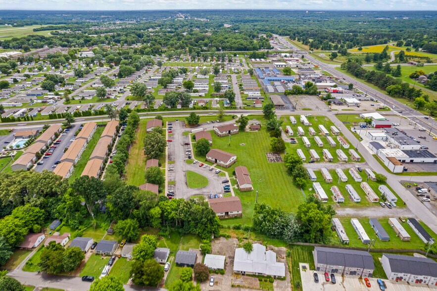 151 Wallace Blvd, Clarksville, TN à vendre - Photo du bâtiment - Image 2 de 13
