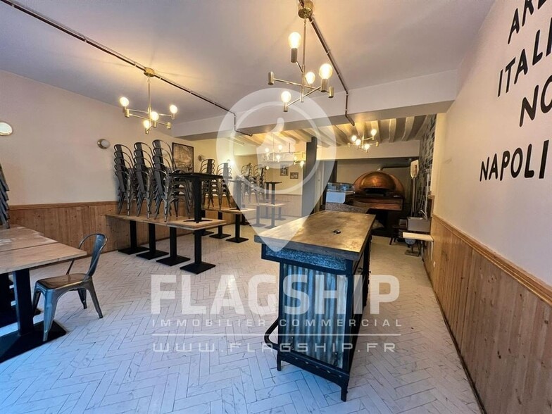 Retail in Paris for lease - Building Photo - Image 2 of 7