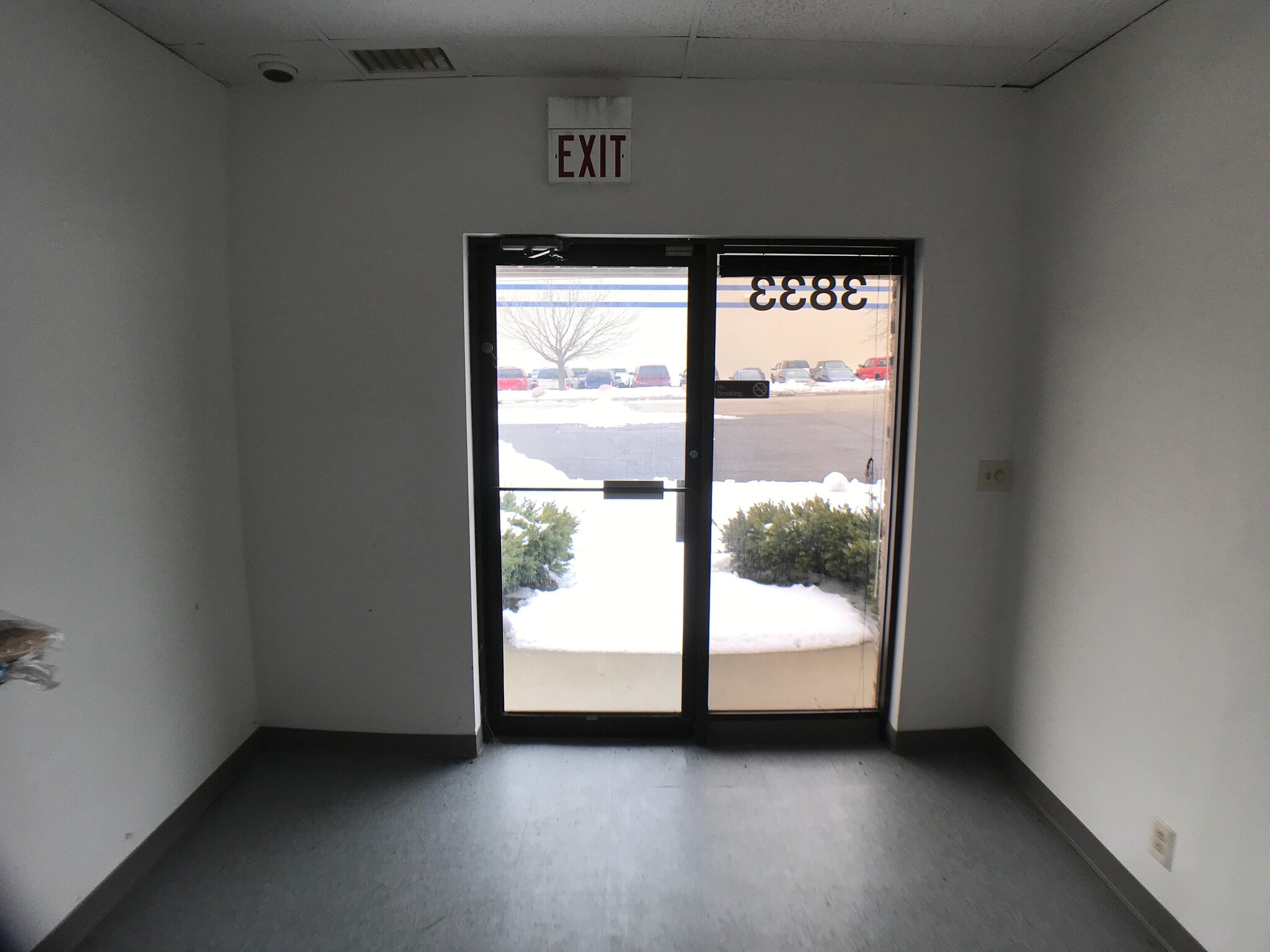 2075-3833 Swanson Ct, Gurnee, IL à louer Photo intérieure- Image 1 de 7