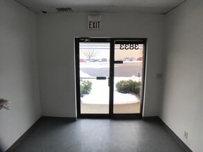 2075-3833 Swanson Ct, Gurnee, IL à louer Photo intérieure- Image 1 de 7