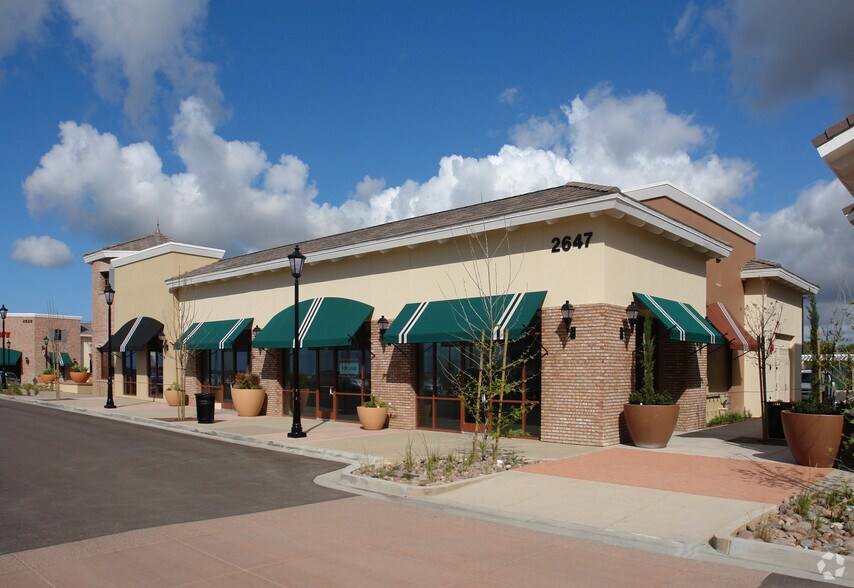 2675 Gateway Rd, Carlsbad, CA à louer - Photo du bâtiment - Image 3 de 6