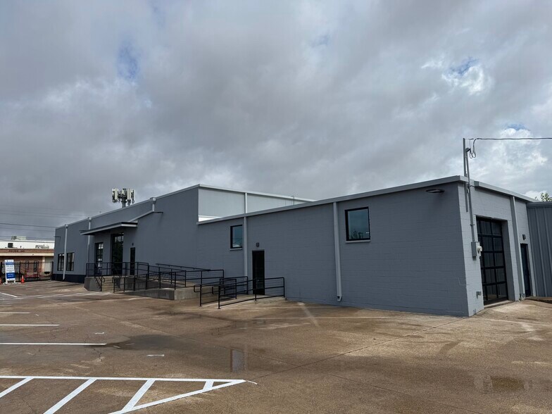 4746 Memphis St, Dallas, TX à louer - Photo du bâtiment - Image 2 de 24