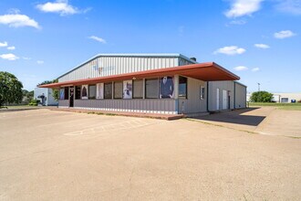 124 Faircrest Dr, Cleburne, TX à louer Photo intérieure- Image 1 de 21