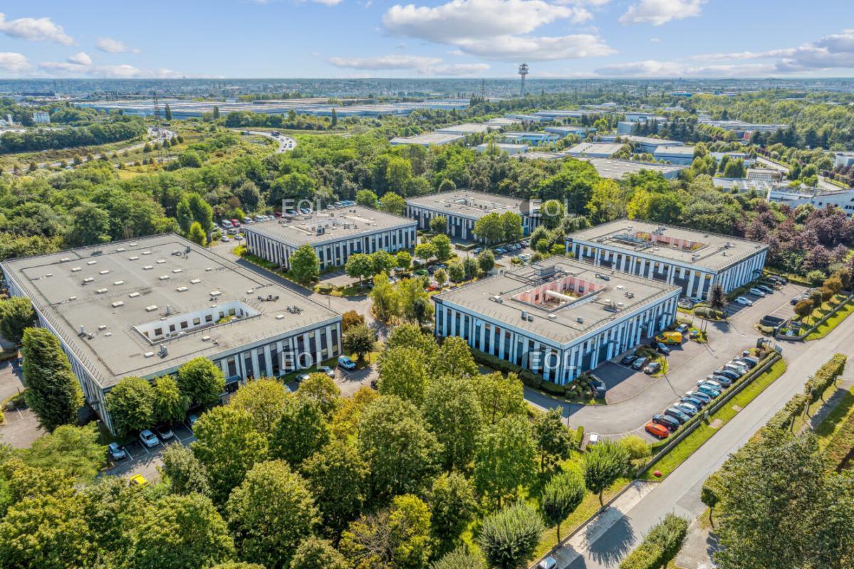 Flex in Lisses for lease Aerial- Image 1 of 7