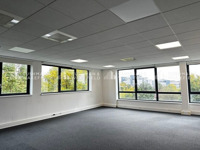 Office in Schiltigheim for lease - Interior Photo - Image 3 of 12