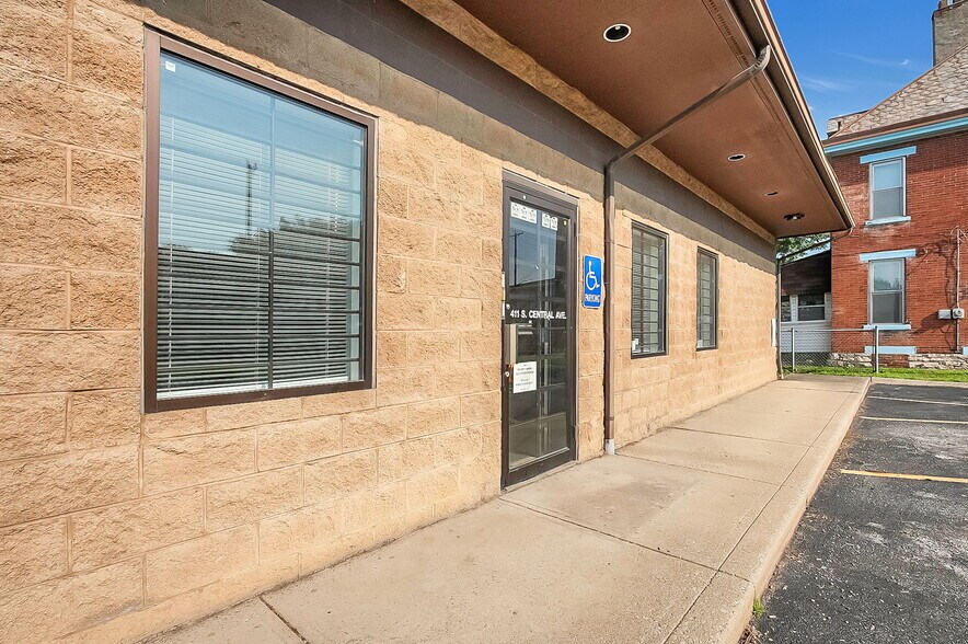 411 S Central Ave, Columbus, OH à vendre - Photo du bâtiment - Image 2 de 8