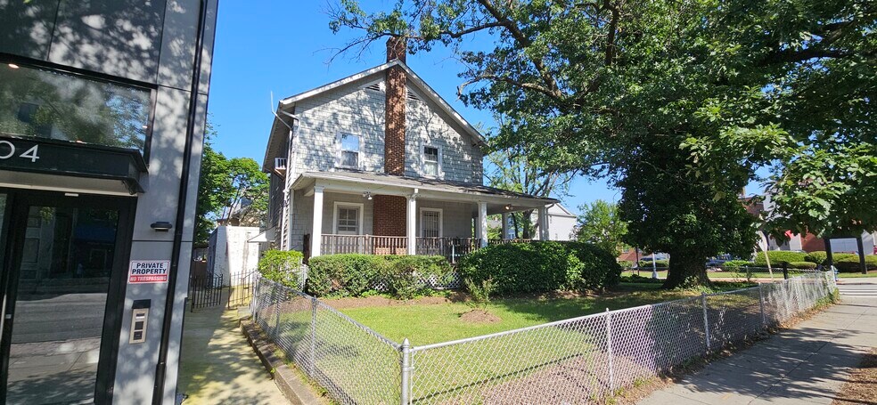 1200 Delafield Pl NW, Washington, DC à vendre - Photo du bâtiment - Image 3 de 13