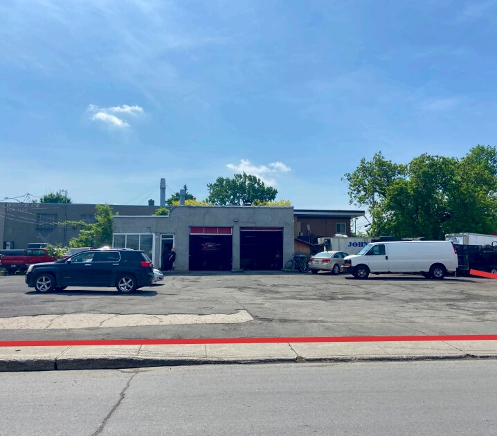 9690 Boul Gouin E, Montréal, QC à vendre Photo principale- Image 1 de 1