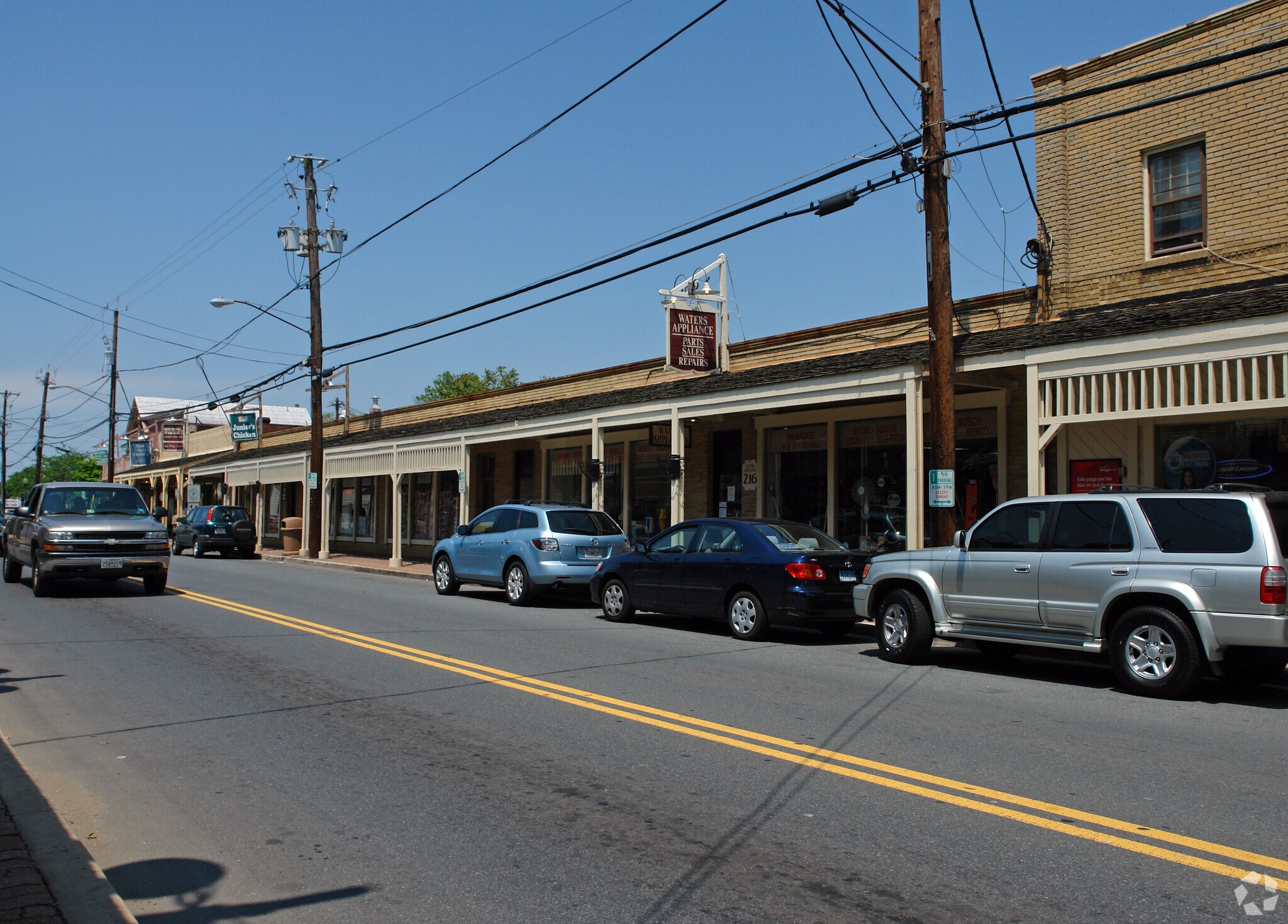 210-216 E Diamond Ave, Gaithersburg, MD for sale Primary Photo- Image 1 of 3
