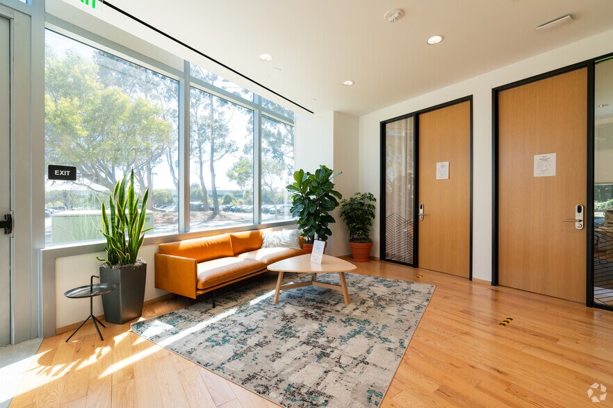 611 Gateway Blvd, South San Francisco, CA à louer - Photo intérieure - Image 3 de 22